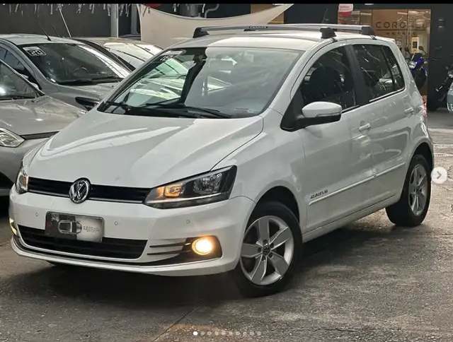 Carro Volkswagen Fox 2018 1.6 MSI Comfortline I-Motion (Flex)