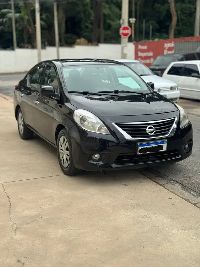 Carro Nissan Versa 2012 1.6 16V SV (Flex)