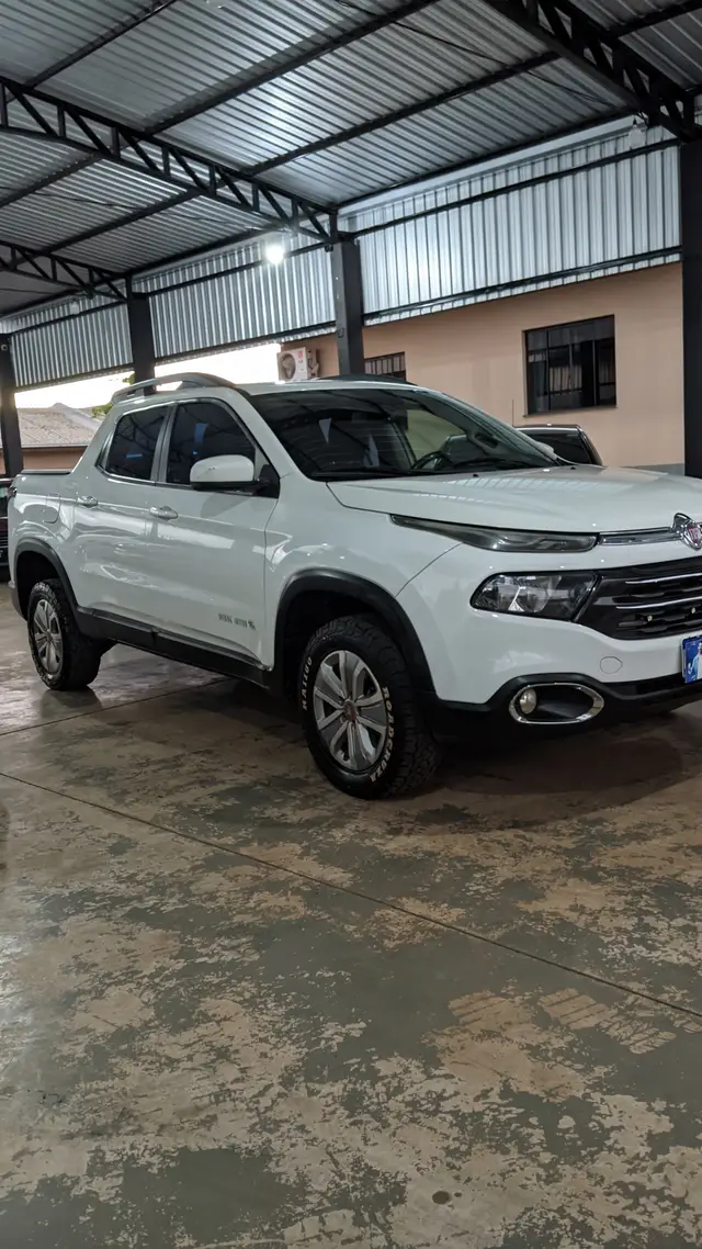 Carro Fiat Toro 2017 Freedom 1.8 AT6 4x2 (Flex)