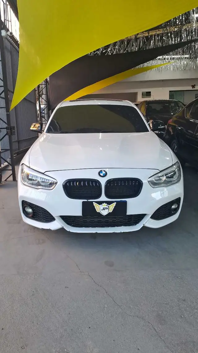 Carro BMW 125i 2016 125i M Sport ActiveFlex