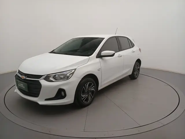Carro Chevrolet Onix Plus 2024 LT 1.0