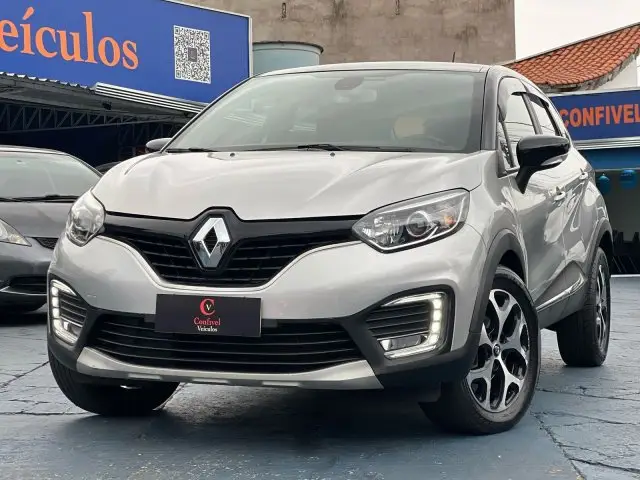 Carro Renault Captur 2018 Intense 1.6 16v SCe CVT (Flex)