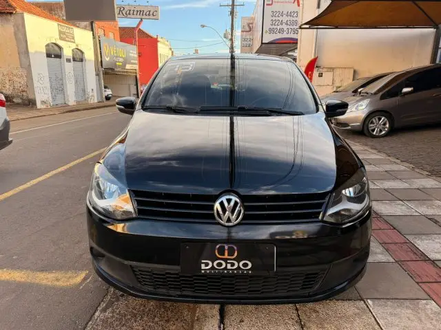 Carro Volkswagen Fox 2013 1.0 TEC (Flex) 4p