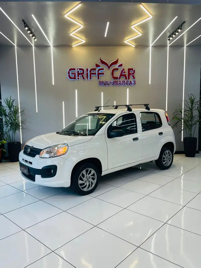 Carro Fiat Uno 2017 Attractive 1.0 (Flex) 4p