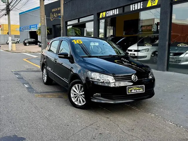 Carro Volkswagen Voyage 2016 1.6 VHT Comfortline I-Motion (Flex)