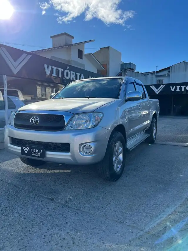 Carro Toyota Hilux Cabine Dupla 2010 Hilux STD 4x4 2.5 (cab. dupla)