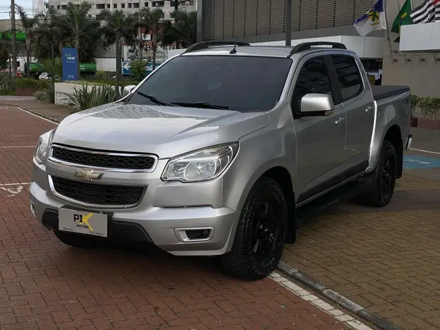 Carro Chevrolet S10 Cabine Dupla 2015 S10 2.8 CTDI LT 4WD (Cabine Dupla) (Aut)