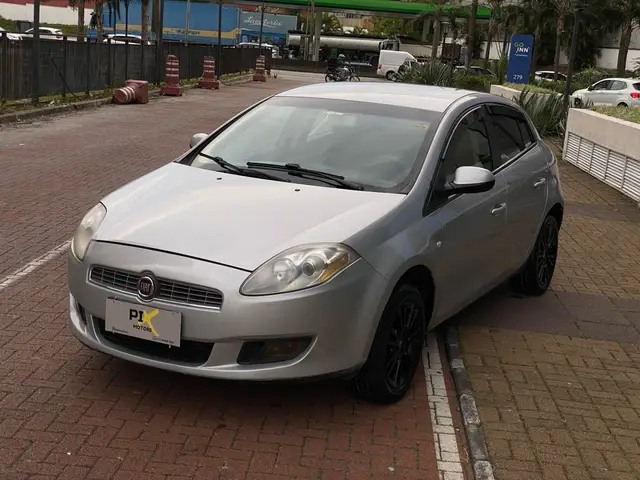 Carro Fiat Bravo 2012 Essence 1.8 16V (Flex)