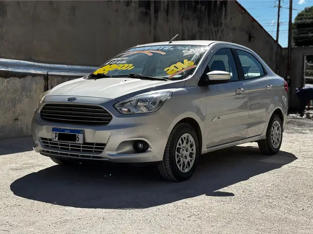 Carro Ford Ka Sedan 2016 SE 1.5 16v (Flex)