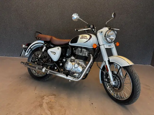 Carro Royal Enfield Classic 350 2024 Dark