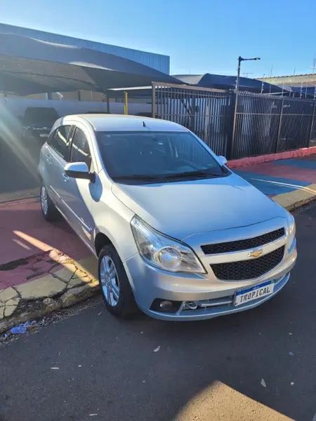 Carro Chevrolet Agile 2011 LTZ 1.4 8V (Flex)