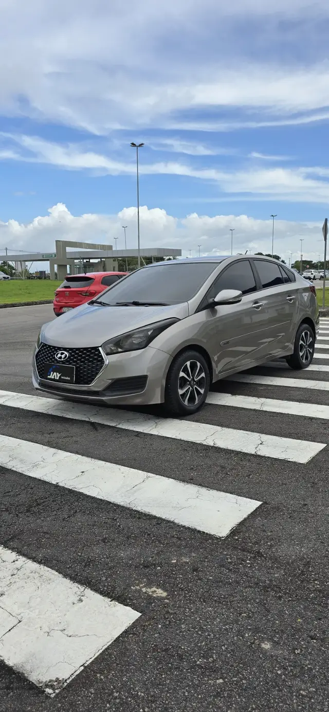 Carro Hyundai HB20S 2019 1.0 Comfort Plus (Flex)