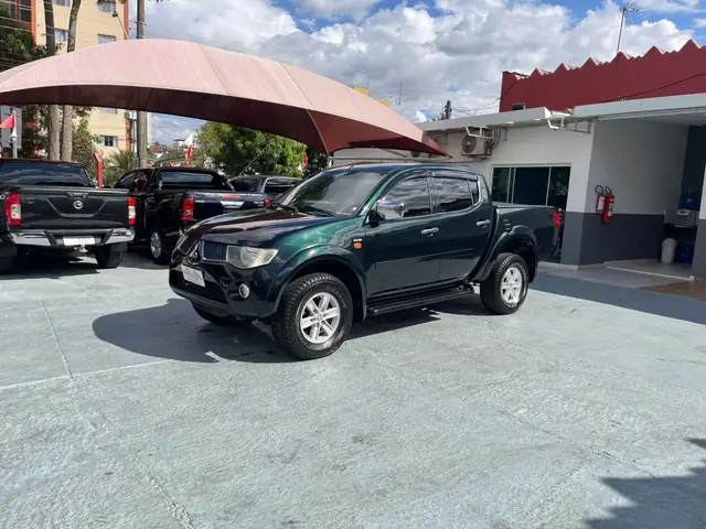 Carro Mitsubishi L200 Triton Sport 2010 L 200 Triton HPE 4x4 3.2 (cab. dupla)