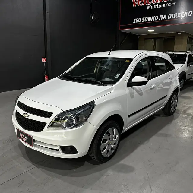 Carro Chevrolet Agile 2013 LT 1.4 8V (Flex)