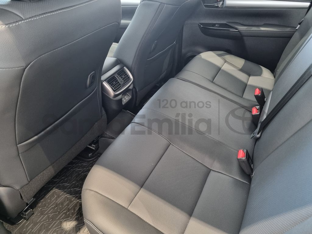 Hilux Cabine Dupla SRX 4x4 2.8 Diesel