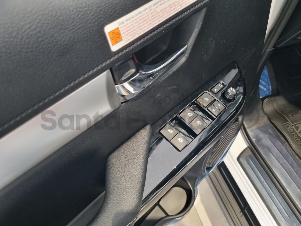 Hilux Cabine Dupla SRX 4x4 2.8 Diesel