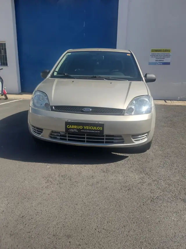 Carro Ford Fiesta Sedan 2006 Personnalité 1.0 8V