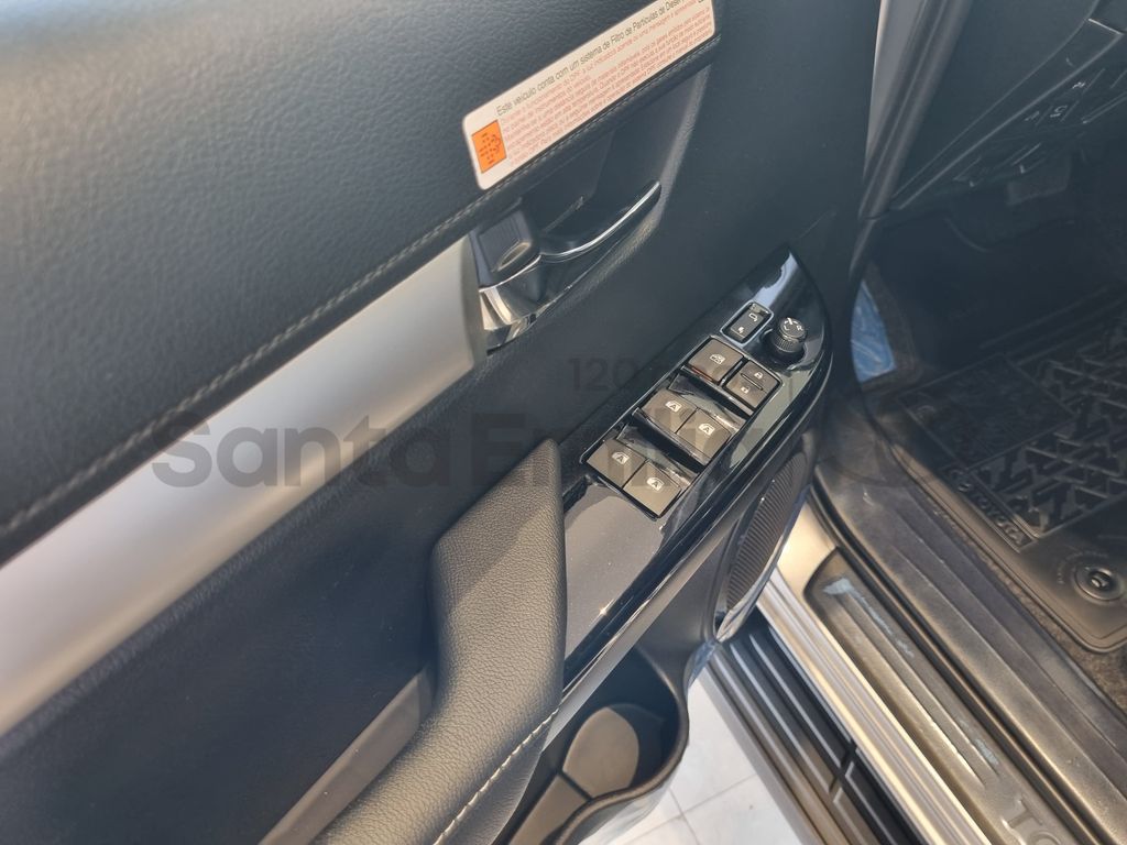 Hilux Cabine Dupla SRX 4x4 2.8 Diesel