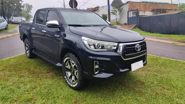 Carro Toyota Hilux Cabine Dupla 2019 Hilux 2.8 TDI CD SRX 50th 4x4 (Aut)