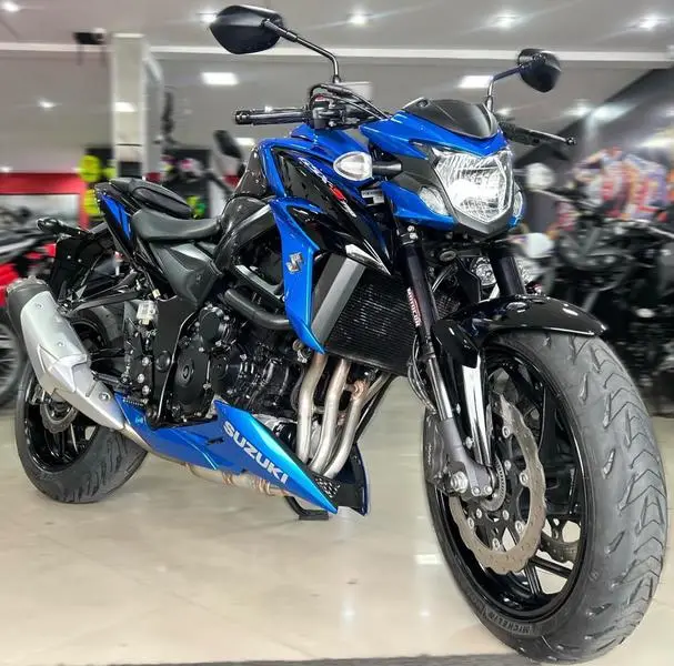 Carro Suzuki GSX-S 750 2020 A