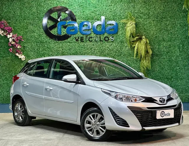 Carro Toyota Yaris 2020 1.5 XL Plus Connect CVT (Flex)