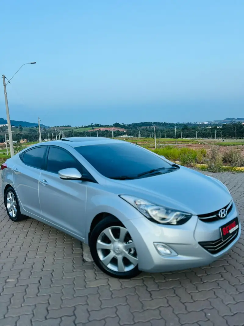 Hyundai Sedan 1.8 GLS (aut)