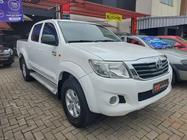 Carro Toyota Hilux Cabine Dupla 2013 Hilux 2.7 SR CD 4x2 (Flex) (Aut)