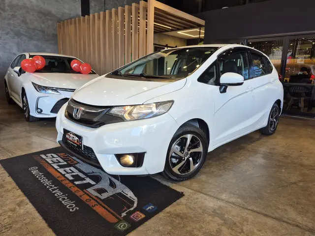 Carro Honda Fit 2015 1.5 16v LX CVT (Flex)