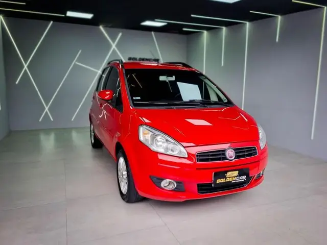 Carro Fiat Idea 2013 Attractive 1.4 8V (Flex)