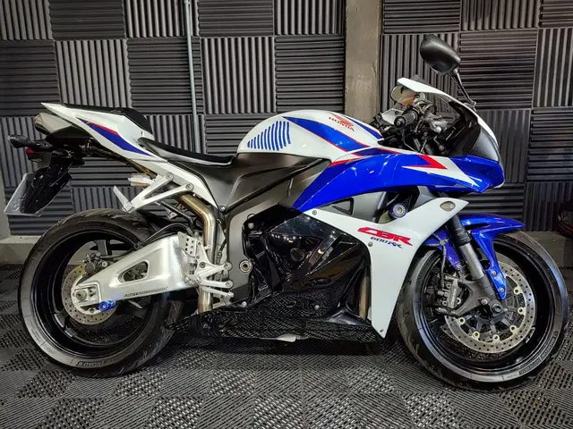 Carro Honda CBR 600 2011 RR (ABS)