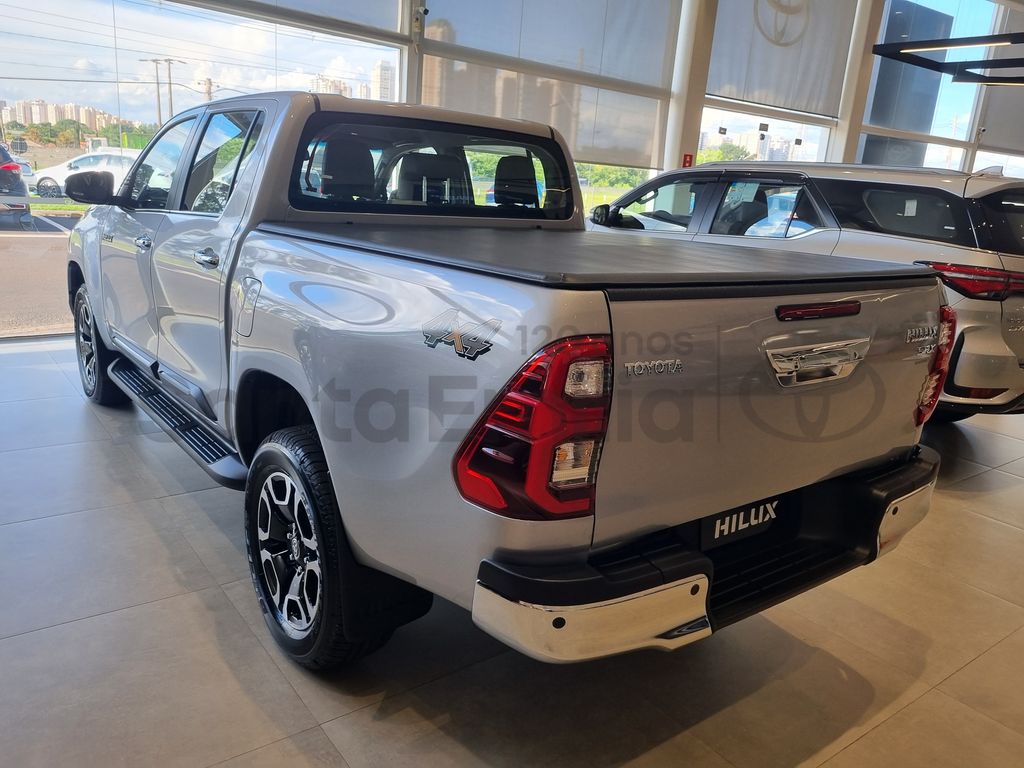 Hilux Cabine Dupla SRX 4x4 2.8 Diesel