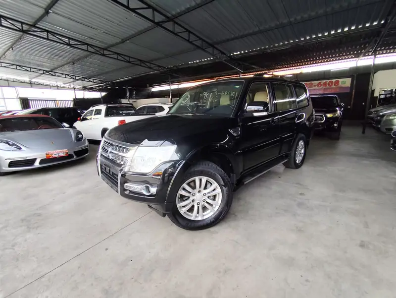 Mitsubishi Pajero Full 3.8 V6 5D HPE 4WD