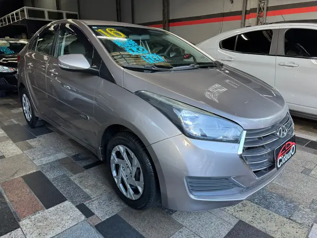 Carro Hyundai HB20S 2016 1.0 Comfort Style Turbo (Flex)