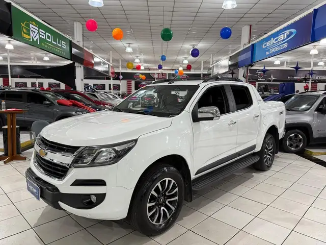 Carro Chevrolet S10 Cabine Dupla 2017 S10 2.8 CTDI High Country 4WD (Cabine Dupla) (Aut)