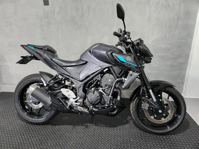 Carro Yamaha MT-03 2025 ABS