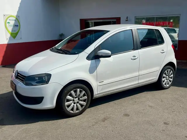 Carro Volkswagen Fox 2014 1.6 VHT (Flex)