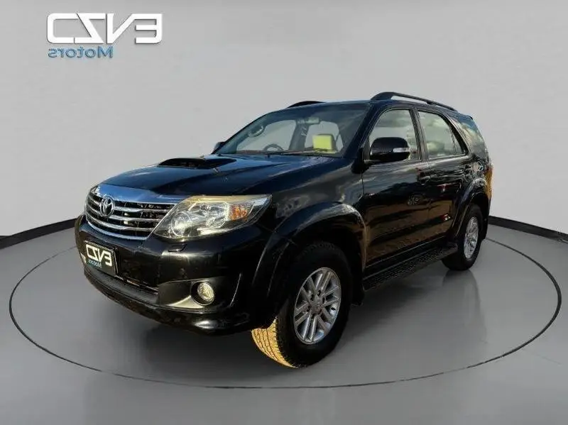 Toyota Hilux SW4 3.0 TDI 4x4 SRV 7L