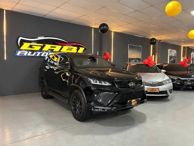 Carro Toyota SW4 2022 Diamond  2.8 turbodiesel 7L 4x4 (Aut)