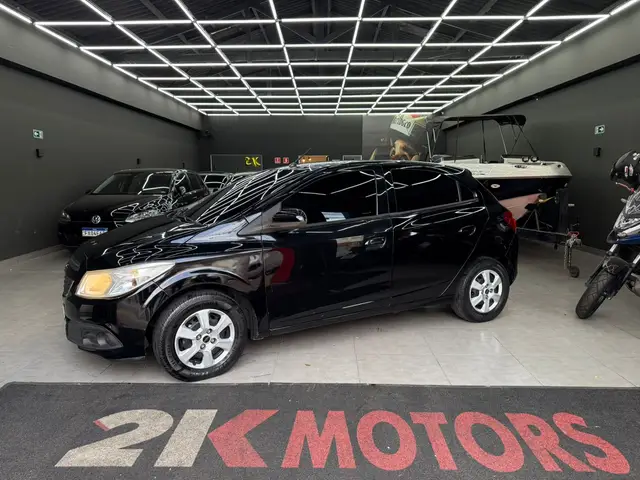 Carro Chevrolet Onix 2013 1.0 LT SPE/4