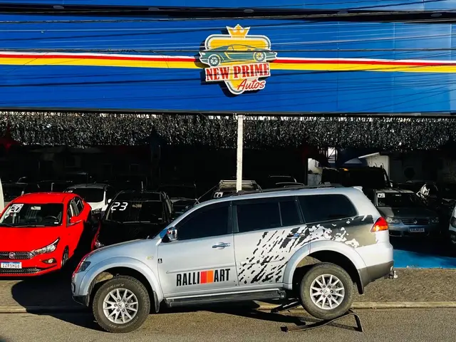 Carro Mitsubishi Pajero Dakar 2009 3.2 16V (aut.)