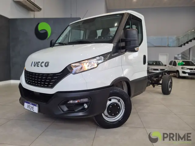 Carro Iveco Daily Chassi 2022 35-150 Longo 3.0 (Diesel)