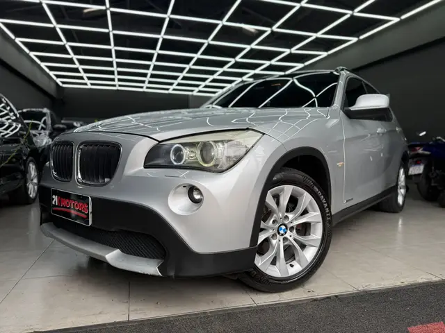 Carro BMW X1 2011 2.0 16V sDrive18i