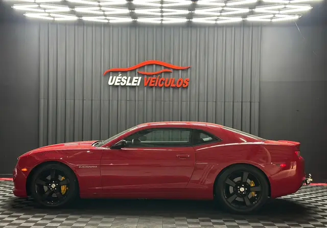 Carro Chevrolet Camaro 2011 6.2 2SS