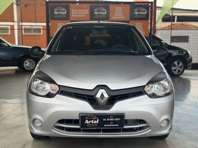 Carro Renault Clio 2014 Authentique 1.0 16V (Flex) 2p