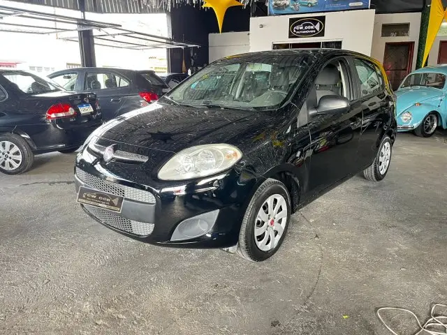 Carro Fiat Palio 2014 Attractive 1.0 8V (Flex)