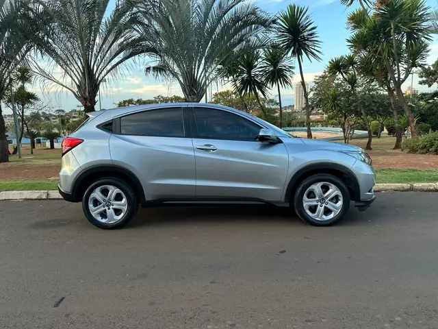 Carro Honda HR-V 2018 LX CVT 1.8 I-VTEC FlexOne