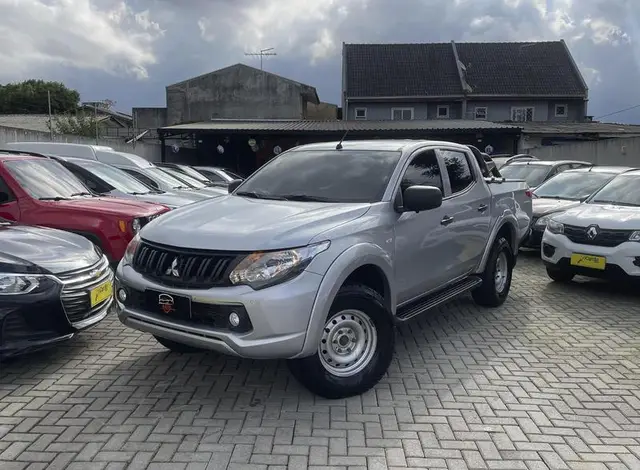 Carro Mitsubishi L200 2023 Triton GL 2.4 Turbo