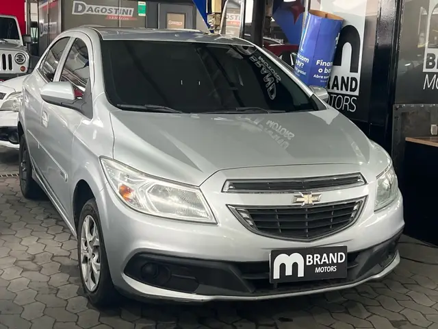 Carro Chevrolet Onix 2014 1.0 LT SPE/4
