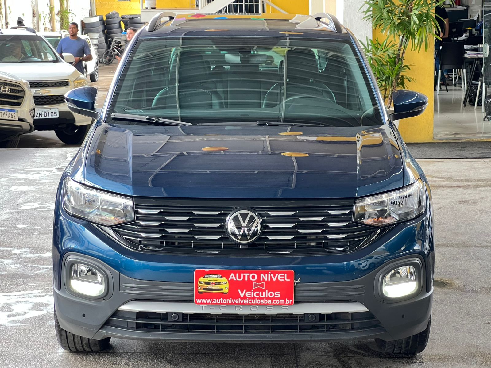 VOLKSWAGEN T-CROSS