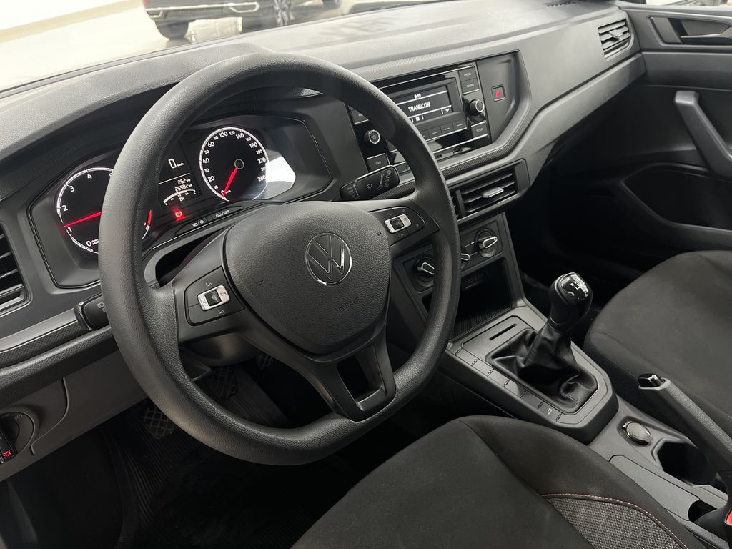 Polo Track 1.0 Flex 12V 5p